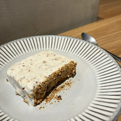 ヌガーグラッセ（ローストナッツのアイスクリーム）