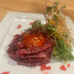 近江牛炙りユッケ