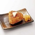 料理メニュー写真&nbsp;焼おにぎり（醤油バター）