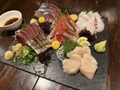 地鶏料理と旬魚 居酒屋 楽いちのおすすめ料理1