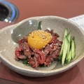 料理メニュー写真&nbsp;レア焼き　ユッケ