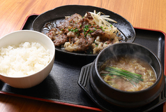 国産牛カルビ焼肉定食
