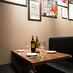 【4名様×1】少しかしこまった話には周りきにならないお席も♪