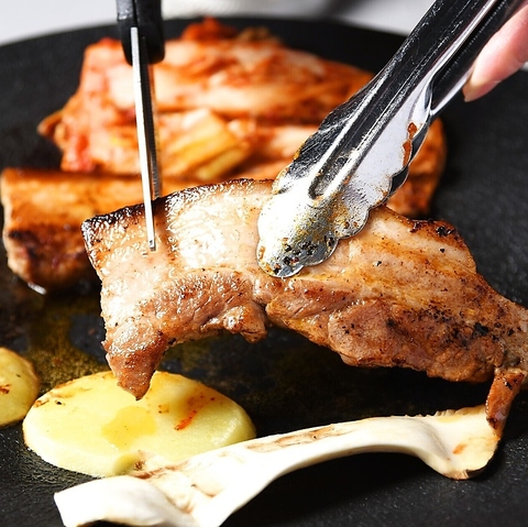 "金山駅から徒歩約3分"著名人からも愛される、本格韓国料理を堪能◎