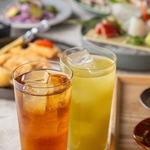 お酒とのペアリングも楽しい♪ワインやハイボール、日本酒、焼酎など豊富に取り揃えております。
