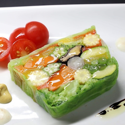 古民家をリノベーションした当店はビストロ料理とナチュラルワインをご用意してます♪