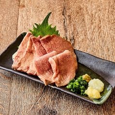 牛タン刺し