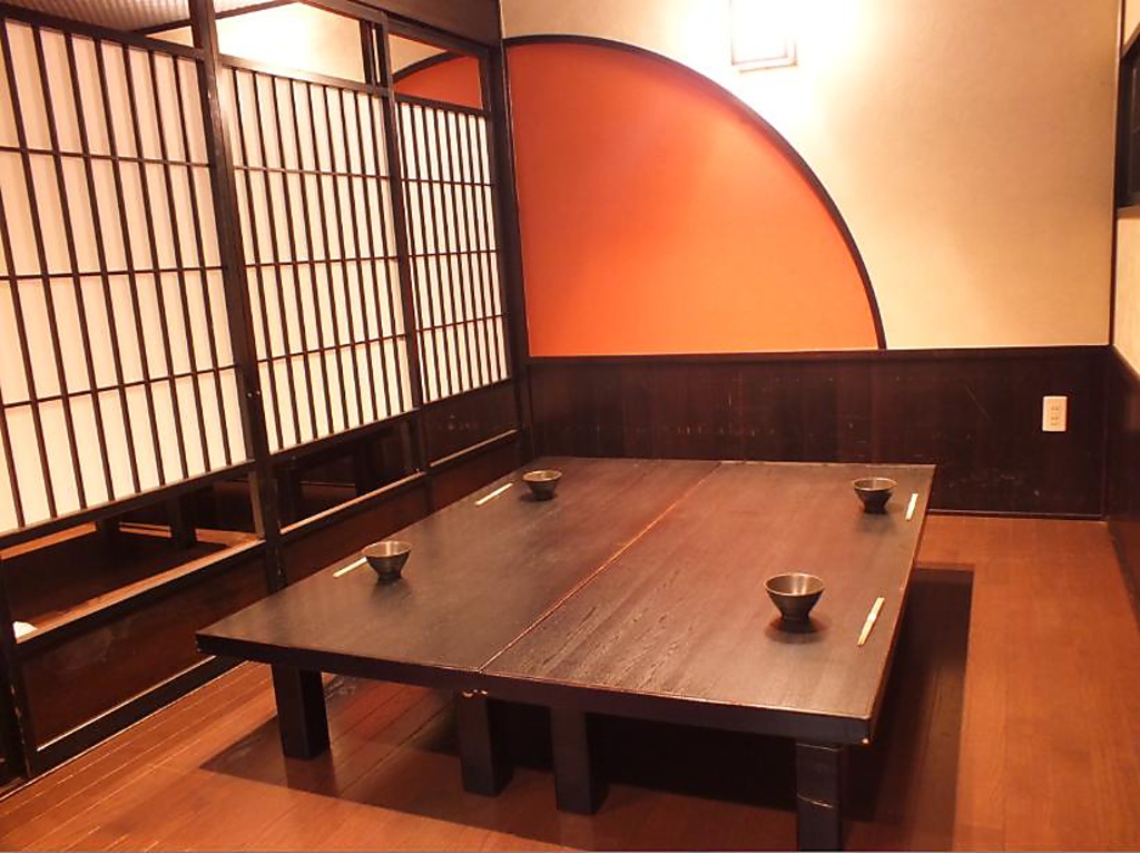 一室一室雰囲気の違う個室でお値段以上の料理を味わう時間♪