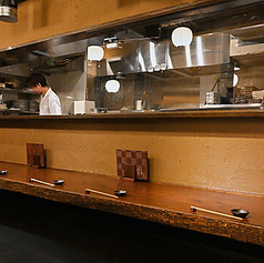 お一人様でも、お友達同士でも幅広く対応可能ですので、お気軽にご相談ください♪ご来店お待ちしております!