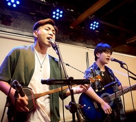 1日3公演!島唄ライブ居酒屋