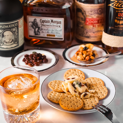 新宿歌舞伎町の隠れ家で、静かに過ごしたい方歓迎、終電前の1杯にお立ち寄りください