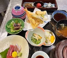 かき忠 ふくをよぶ店のおすすめランチ1