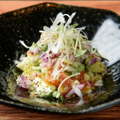 国産サーモンとアボカドのタルタル