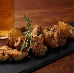 ガーリックハーブチキンマリネ/いぶりがっこクリームチーズクラッカー　