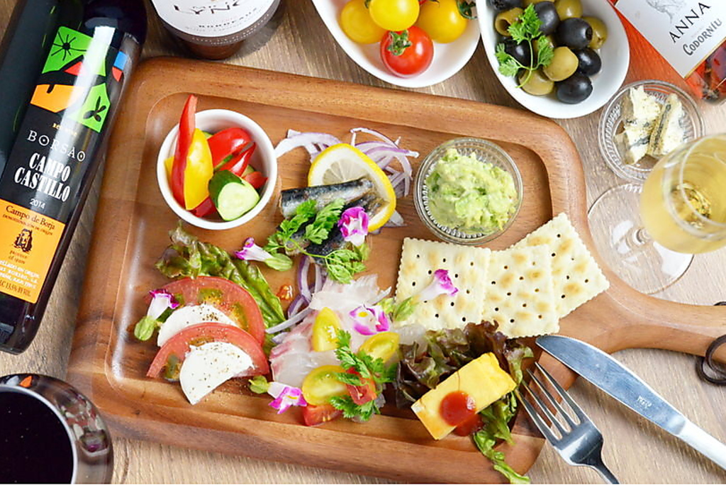 肉バル×ワイン時間無制限飲み放題