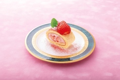 【お店で手作り】苺薫るロールケーキ