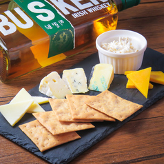 チーズの盛り合わせ6種