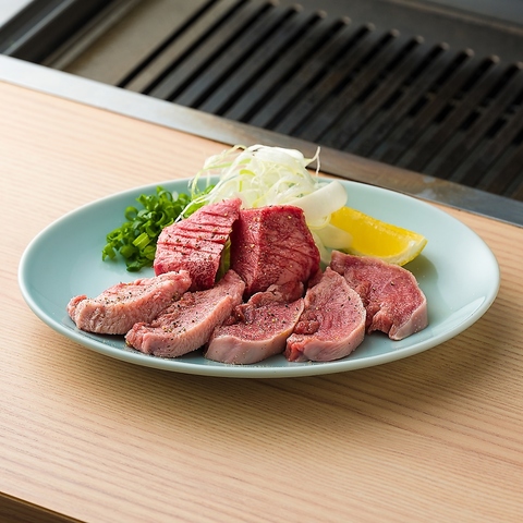 肉好き集まれー！！広島牛Ａ5をお財布にやさしいリーズナブルな値段で提供！
