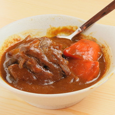 タンがごろっと入ったおつまみカレー