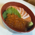 料理メニュー写真&nbsp;サーモンイクラの親子丼