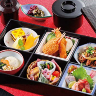 旬の恵みを使用した職人の技が光る料理を提供します◎