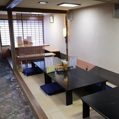 畳の席です。 「田舎のおばあちゃん家に来たみたいでなんか落ち着く」とお客様には言っていただいております。