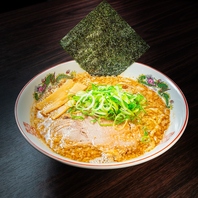 丁寧に煮込んだスープと麺の絶妙バランス追求
