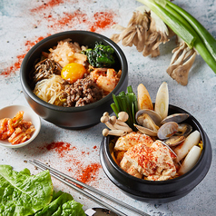 ハーフ＆ハーフコンビセット　韓国惣菜3種盛り付き