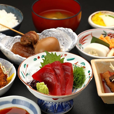 静岡産の鮮魚・地魚、郷土料理が楽しめる駅直結の便利なお店！地酒や緑茶割と一緒に…
