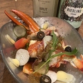 料理メニュー写真&nbsp;オマール海老とフレッシュ野菜のサラダ～オマールコンソメジュレをのせて～