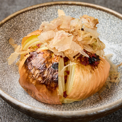 【野菜】鰹節香る 玉葱の丸焼き