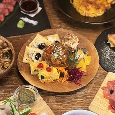 香りを楽しむこだわりの創作料理です