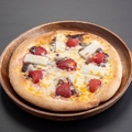 料理メニュー写真 森の工房マミーピザのいちご大福ピザ
