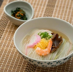 五色そうめん