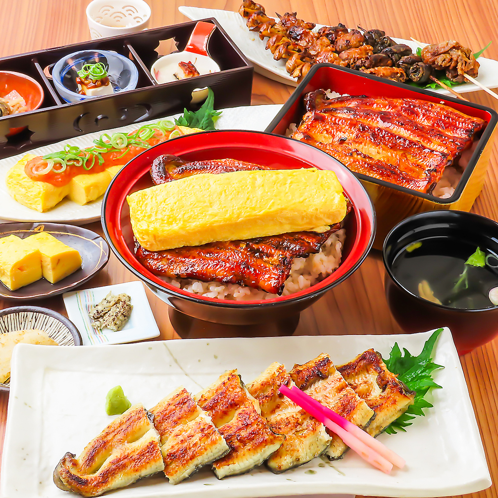 浜名湖産にこだわった最高のうなぎ◎黄金色の卵とうなぎが重なる「うな卵丼」は当店一番人気の一杯！
