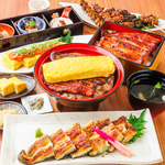 浜名湖産にこだわった最高のうなぎ◎黄金色の卵とうなぎが重なる「うな卵丼」は当店一番人気の一杯！