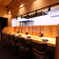 新店舗の新しい店内は綺麗さと高級さを兼ね備えた雰囲気になっており、宴会・プライベート利用・デートなどさまざまなシーンでご利用いただけます。