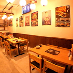 仕事帰りにふらっと寄りたくなる、どこか懐かしさが漂う空間…