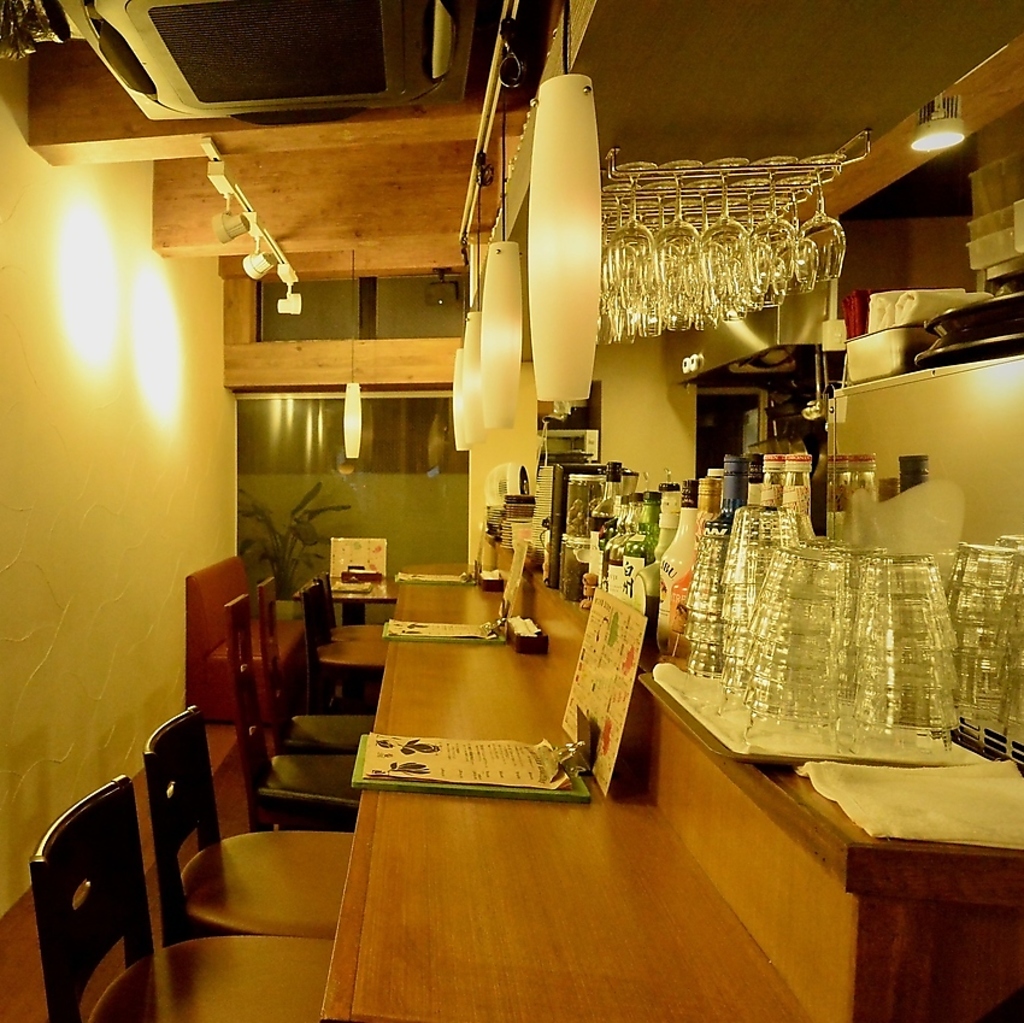 カウンター席あり◎おひとり様も大歓迎！もちろんデートにもご利用いただけます。楽しいひとときを♪