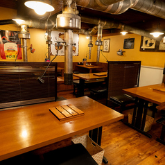 25名以上から貸切OK！店内の構造が正方形なので、みなさま会話を存分に楽しみながらご宴会可能です♪