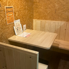 工房のすぐ横のお席です!工房見学しながらお食事をお楽しみいただけます!3名様以上