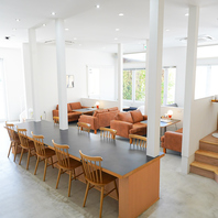 都会の喧騒を忘れさせる洗練空間で特別なひとときを★