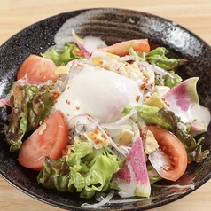温玉のせシーザーサラダ