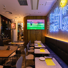 店内30席、テラス40席を合わせて最大70名様まで貸切可能です♪会社のご宴会や同窓会、結婚式の2次会など、様々なシーンでご利用いただけます。