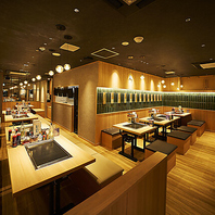 お洒落な店内で厳選素材のもんじゃをお楽しみください♪