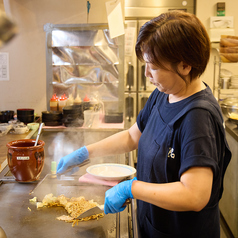 鉄板を活かした逸品メニューの数々！お酒との相性抜群◎