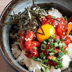 馬肉のユッケ丼