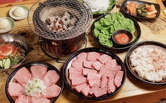 炭火焼肉うし政のコース写真