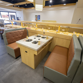 当店は全面禁煙となっており、清潔感のある快適な空間を提供しています。煙のない環境で、料理や会話を心ゆくまで楽しむことができるので、リラックスしたひとときをお過ごしいただけます。