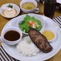 料理メニュー写真 白ワインハンバーグ
